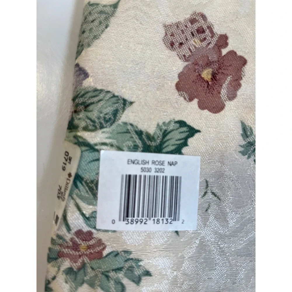 English‎ Rose Floral Tapestry Cloth Napkins Set of 2 Vintage Cottagecore Decor